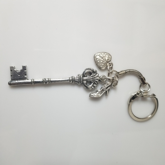 Keychain - Picture 3 of 3